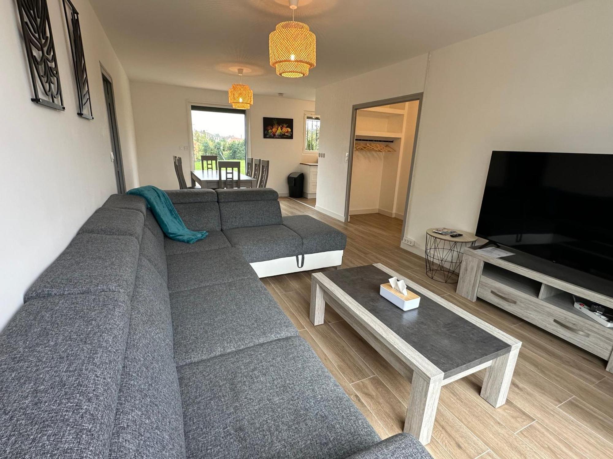 Iska - 6velos-calme-piscine-moderne-centre-port-plages Holiday home *